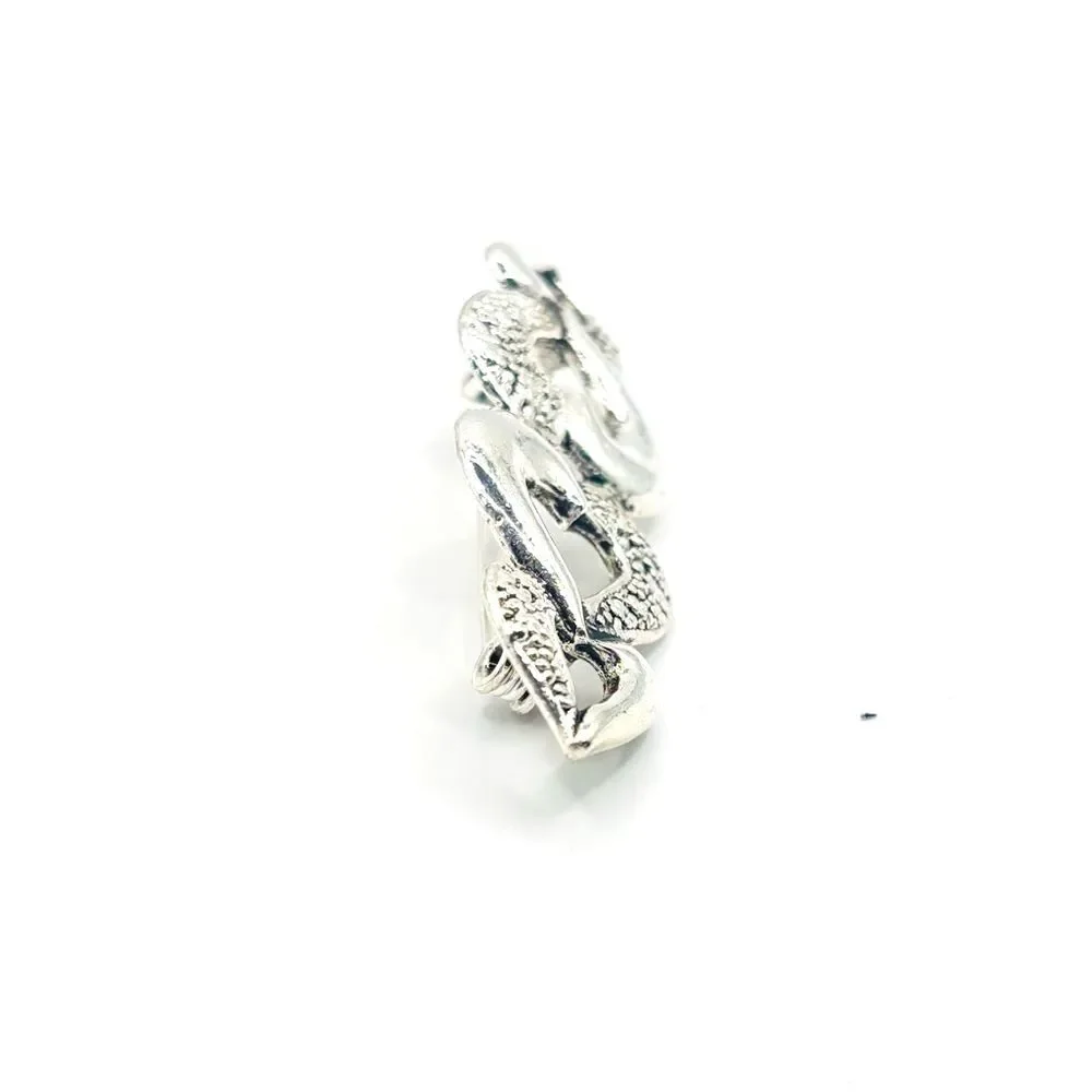 Elegant Silver Open Heart Textured Brooch